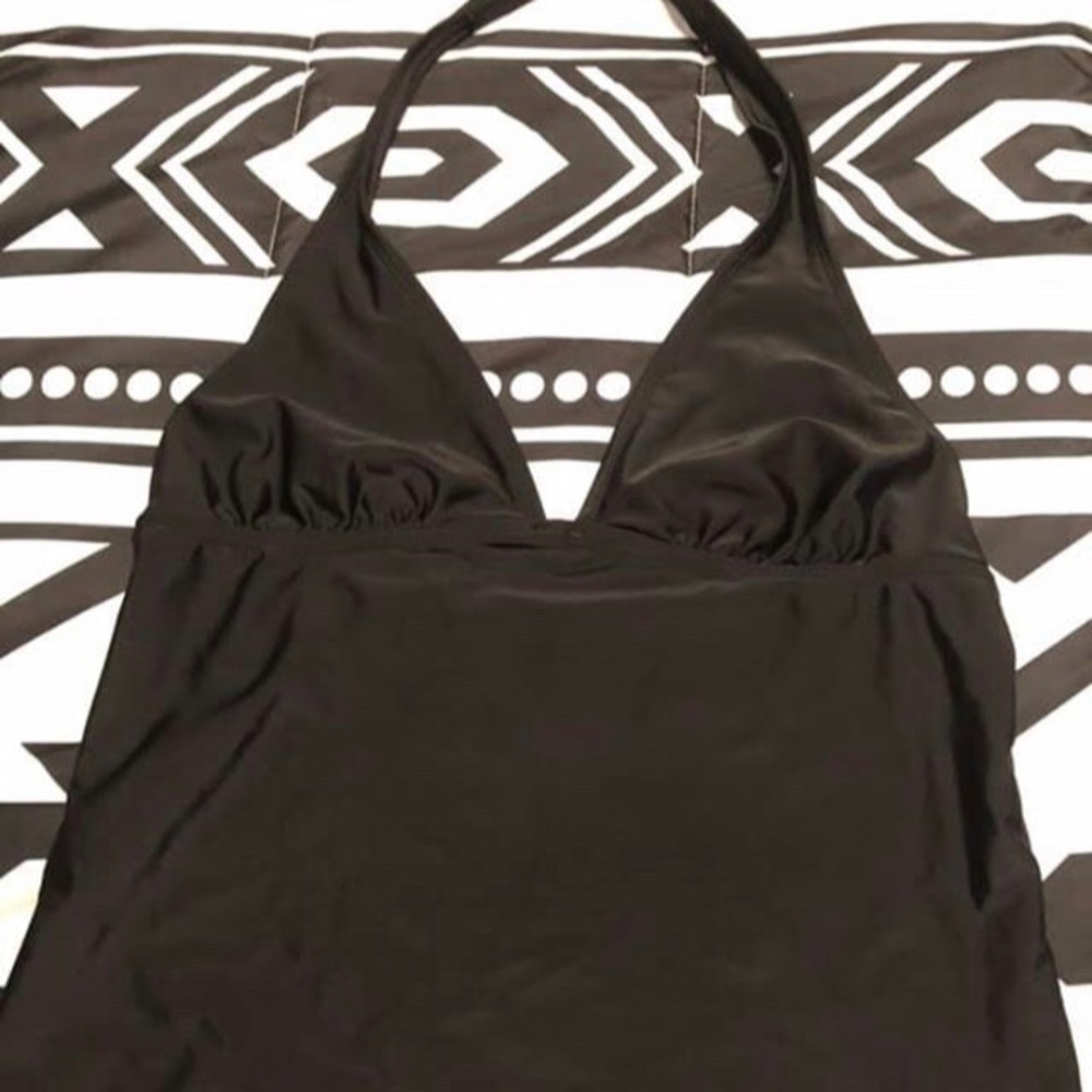 ‼️‼️‼️ SOLD ‼️‼️‼️ L Old Navy Women Swim Top